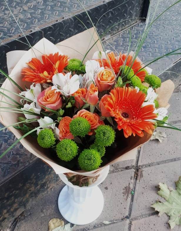 Букет цветов из: Герберы, Хризантемы, Альстромерии и Розы в Большеустьикинское