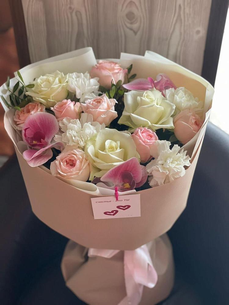 Букет цветов из: Орхидеи, Розы и Гвоздики в Большеустьикинское