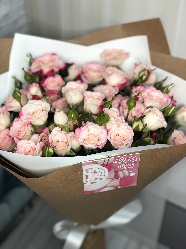 Букет цветов из: Розы в Большеустьикинское