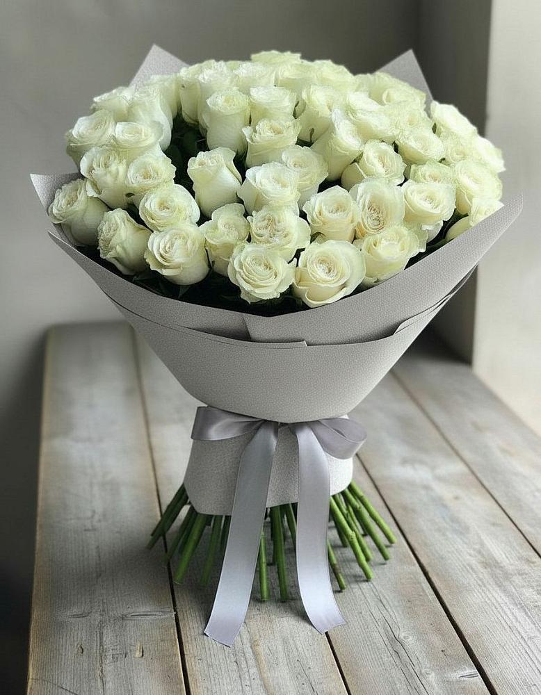 Букет 35 Белых роз в Большеустьикинское
