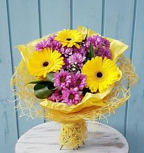 Букет цветов из:  Хризантемы и Герберы в Большеустьикинское