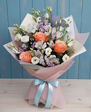 Букет цветов из:  Лизиантусы, Розы, Альстромерии и Гипсофила в Большеустьикинское