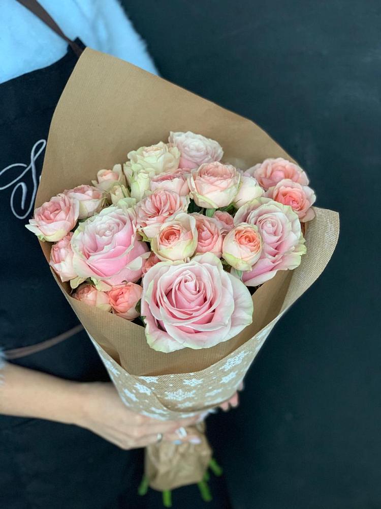 Букет цветов из: Хризантемы и Розы в Большеустьикинское