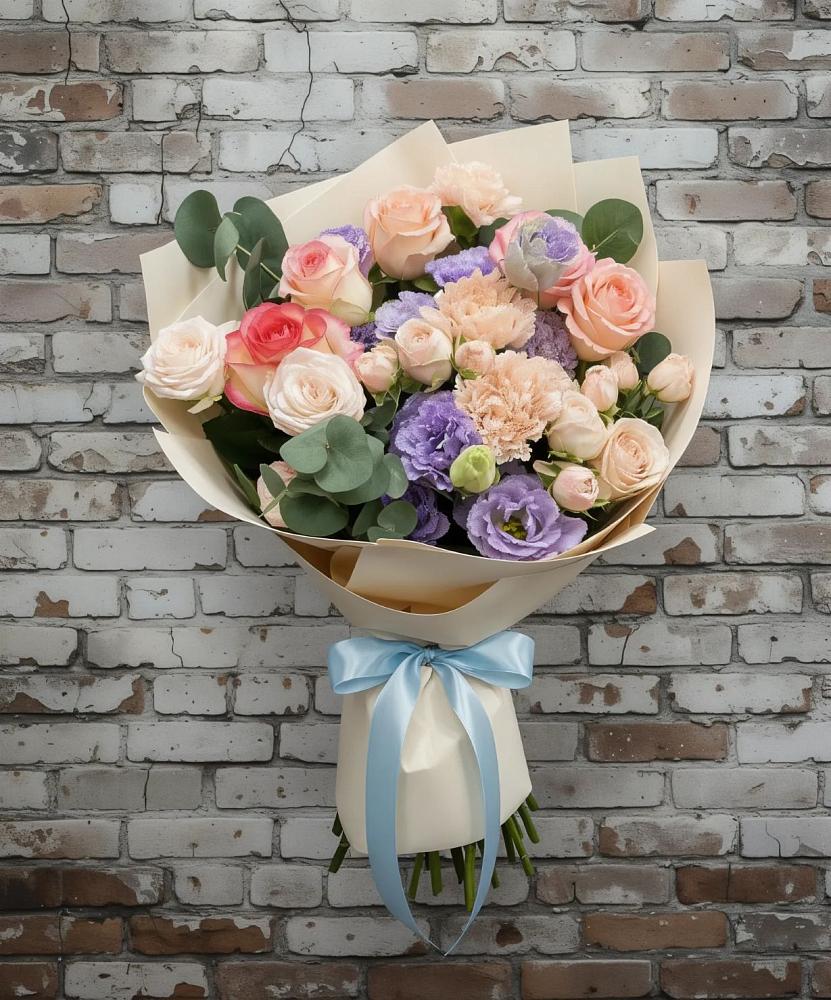 Букет цветов из: Розы, Лизиантусы и Гвоздики в Большеустьикинское