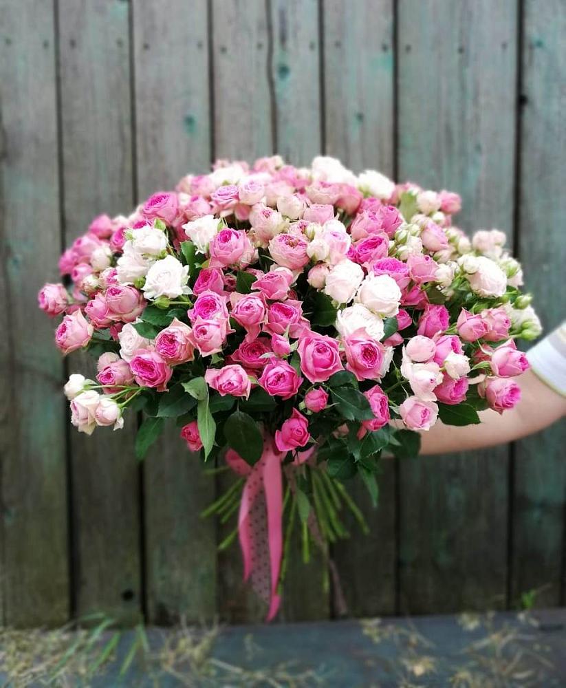 Букет Розовые кустовые розы Натали и Лав Лидия в Большеустьикинское