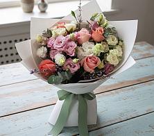 Букет цветов из:  Розы, Лизиантусы и Гвоздики в Большеустьикинское