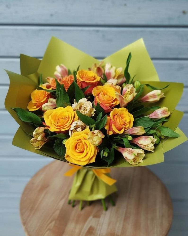 Букет цветов из: Альстромерии и Розы в Большеустьикинское