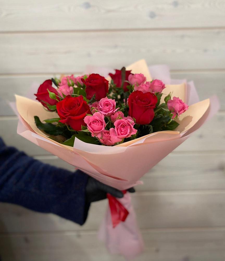 Букет цветов из: Розы в Большеустьикинское