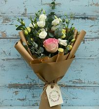 Букет цветов из:  Розы и Лизиантусы #REPLACE_PRED# Большеустьикинское