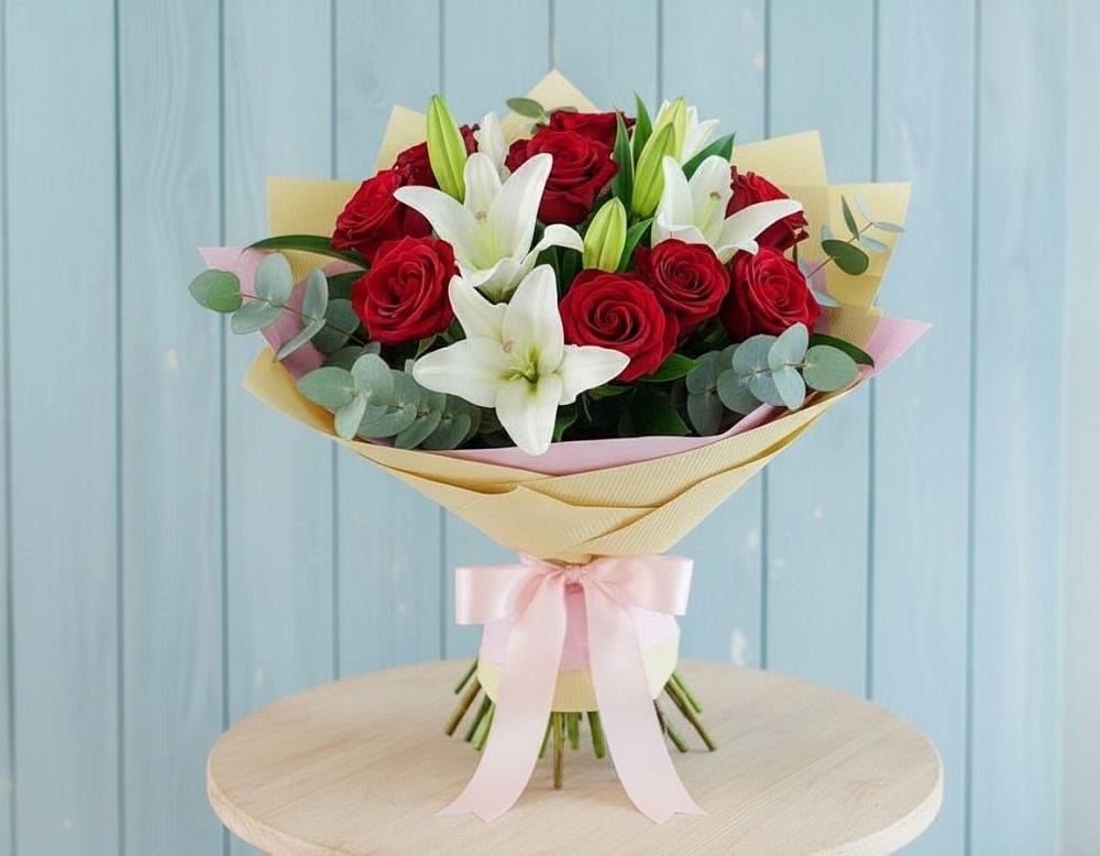 Букет цветов из: Лилии и Розы в Большеустьикинское